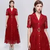 Elegante vestido largo rojo con bordado de lentejuelas y un bajo amplio para ocasiones de boda y banquetes, adecuado para la moda femenina transfronteriza