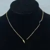Collar Europeo y Americano Transfronterizo Nuevo Estilo Réplica Lv con Logo y Letras Incrustadas de Diamantes para Mujer, Sensación de Alta Gama, Collar de Toma Real Venta al por Mayor Transmisión en Vivo