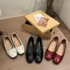 Zapatos Planos Retro para Mujer con Remaches y Lazo, con Aumento Oculto de Altura, Zapatos de Abuela Slip-On Poco Profundos con Suelas Suaves, Mocasines Cómodos