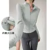 Chamarra de Yoga para Mujer Cardigan con Cremallera Moldeadora Adelgazante Manga Larga Agujeros para Pulgar Exterior Correr Ciclismo Levantamiento de Pesas Aeróbicos Versátil