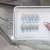 Armadura de mão Nai Zi mola e verão novo azul brilho estelar azul olho de gato de alta qualidade atacado adesivo para nail art