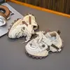 Sapatos Casuais de Moda Tendência 2026 Outono/Inverno Novidades Unissex Sapatos Esportivos Infantis Respiráveis Leves Versáteis Solado Macio Sapatos de Pai