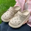Zapatos de Agujeros Lindos con Suela Gruesa para Mujer Estilo Nuevo Venta Caliente Verano Uso al Aire Libre Sensación como de Nube Antideslizantes de Suela Gruesa Sandalias de Playa Cerradas
