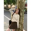 2026 Nuevo Estilo Coreano Suéter Holgado de Punto Trenzado Cuello Redondo Tacto de Alta Gama Bordado de Manga Larga Ropa de Punto para Mujer con Logo de Caballo