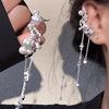 Pendientes de mariposa de estilo coreano con aguja plateada, nicho de alta gama, perla de imitación, pendientes sencillos de diamantes completos, pendientes de borla largos.