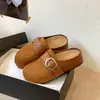 Pantuflas tipo mula de otoño con suela gruesa y tacón oculto, mocasines cerrados de cuero color marrón té para mujer, slip-on 2026