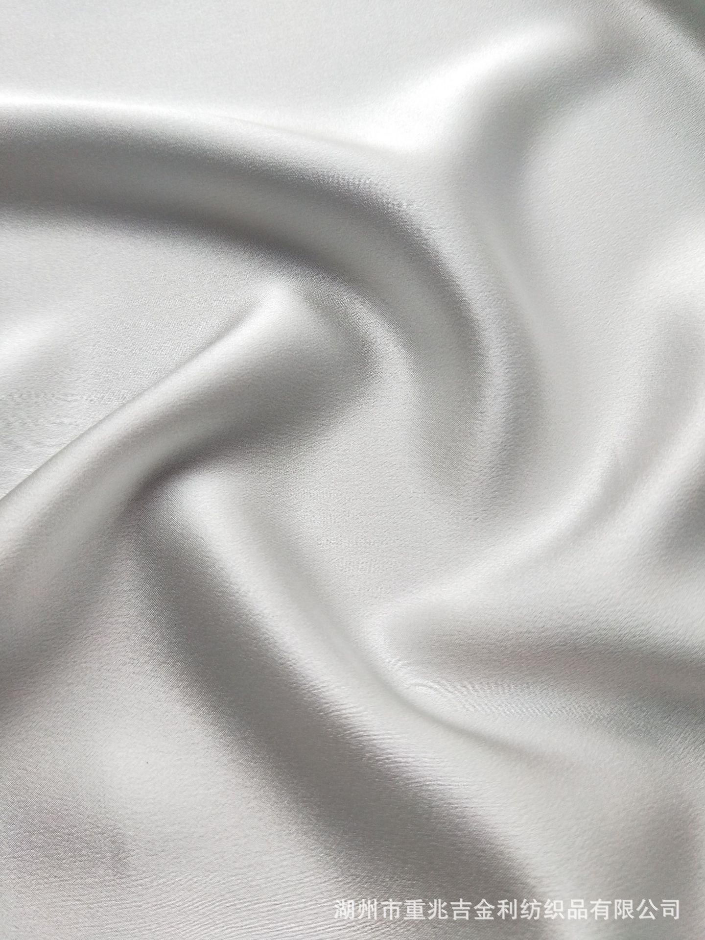 22mm素绉缎140