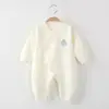 Roupa de algodão com borboleta para bebê macacão de bebê peça única proteção para a barriga do recém-nascido cardigã macacão de manga comprida para recém-nascido em estoque