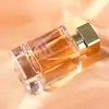 Botella de Spray Cosmético en Stock 50ml Botella Dispensadora de Niebla Fina para Cuidado de la Piel Tapa Dorada Electrochapada ABS Botella Vacía de Vidrio para Perfume