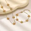 Nuevo Estilo Collar y Pulsera de Acero Inoxidable Florales para Mujer, No se Desvanecen, Gama Alta, Versátil, Conjunto de Moda Estilo Ins, Accesorios para Mujer