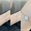 Pulsera de Trébol de Cuatro Hojas de Diamantes Incoloros de Acero de Titanio para Mujer, Diamante Flash de Cinco Flores en Pulsera de Alta Gama, Pulsera Simple Estilo Chanel