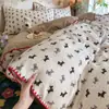 Conjunto de cama de quatro peças com borda de algodão 100% A, estilo fresco de renda INS, lençol, capa de edredom, conjunto de três peças para dormitório estudantil