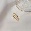 Anillo de acero de titanio que no se decolora. Anillo de amor de moda simple para mujer. Diseño de nicho famoso en Internet. Anillo de cola de joyería de mano de lujo ligero.