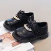 Novos sapatos de boca rasa de salto único com laço sapatos de couro sola macia infantil sapatos de outono de princesa Mary Janes doces Lolita para meninas