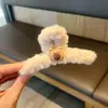 Novo Presilha de Cabelo de Pelúcia Capivara Outono e Inverno Clipe de Tubarão Desenho Animado Presilha para Nuca Presilha de Cabelo Fofa Acessório de Cabelo