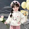 Moletom Feminino 2026 Novo Estilo Forrado com Fleece Temporada Outono e Inverno Infantil Lã de Cordeiro Estiloso Espessado Estilo Inverno para Bebê Top Fofo