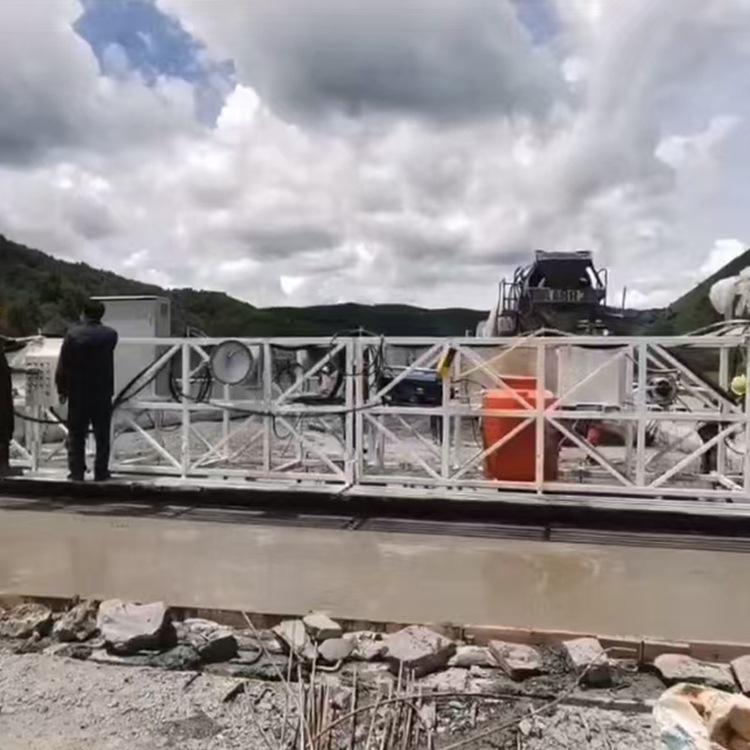 三维激光超声波摊铺机 (3).jpg