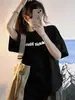 Camiseta Feminina Branca com Letra Pesada Manga Curta 2024 Nova Verão Comprimento Médio Solta Estilo Americano Retrô Top de Algodão