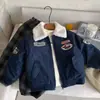 Chaqueta Acolchada Infantil 2026 Otoño/Invierno Nuevo Estilo Versión Coreana Chaqueta Gruesa Bordada para Niños Bebé Niño Pequeño Ropa de Algodón Guapa