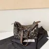 Bolsa Tote Leopard Print Retrô de Nicho Feminina 2026 Nova Outono Moda Casual Escola Trabalho Ombro Único Transversal