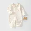 Macacão de bebê 100% algodão Classe A, estilo primavera e outono, macacão de manga comprida para meninos e meninas, macacão quente sem costura com desenho animado para recém-nascidos