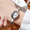 Nuevo Pulsera de Bañera Incrustada de Diamantes Reloj para Mujer, Elegante Reloj Ovalado con Escala Romana para Mujer, Reloj de Cuarzo