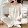 Pijama Feminino Outono Novo Estilo Algodão Nuvem Renda com Sutiã Embutido, Gola Redonda, Manga Longa, Doce, Soltinho, Roupa de Casa, Item Quente
