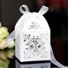 Ventas directas transfronterizas Boda estilo europeo Blanco perla Flor de ventana cruzada Caja de dulces hueca Cartón de embalaje para chocolate de boda