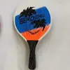 Tablero de colores raqueta de bádminton mango de madera tablero de bádminton de dibujos animados al por mayor tablero de bádminton de alta elasticidad volantes de tres plumas