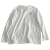 Camiseta blanca de manga larga con cuello redondo y pequeño bordado de terciopelo alemán transfronterizo para mujer, otoño e invierno, forro polar, engrosada, holgada, para llevar por dentro y por fuera, básica
