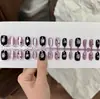 Unhas Postiças Curtas Usáveis com Acabamento de Luxo, Color-Blocking Preto Moderno, Decoração 3D de Gatinho, Estilo Fofo Doce e Moderno, Unhas Postiças Pré-Fabricadas