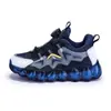 Zapatos Deportivos Nuevos para Niños Primavera/Otoño 2026 Malla Transpirable Antideslizantes Hebilla Giratoria Suela Suave Zapatos Ligeros Modernos