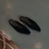 Pantuflas para mujer talla grande 2026 nuevo estilo casual punta cerrada slip-on planas cómodas antideslizantes medias pantuflas para mujer
