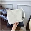 Bolsa Transversal Versátil Ins para Mulheres 2025 Bolsa Tote Retrô da Moda Estilo Universitário Casual para o Dia a Dia Bolsa de Grande Capacidade