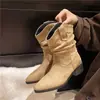 Botas Western de Cano Curto Apontadas para Mulheres, Botas de Cowboy, Estilo Vintage Outono e Inverno, Emagrecimento e Alongamento das Pernas, Novo Design Franzido com Pregas Elegantes