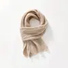 Cachecol Pequeno de Cashmere Estilo Torcido para Mulheres 2023 Novo Outono e Inverno Cor Sólida Estilo Coreano Tricô Espessado Cachecol Torcido