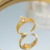 Anillo de Cobre con Circonita Microincrustada Estilo Ins Nuevo de Nicho Europeo y Americano para Mujer, Varios Anillos Abiertos Ajustables de Lujo Ligero Completamente Diamantados