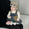 Roupas de Bebê Macacão Jeans Conjunto para Meninos Primavera 2026 Estilo Coreano Moda Macacão de Exterior Conjunto de Duas Peças Tendência
