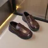 Zapatos de Cuero Estilo Británico para Niños 2026 Primavera Nuevos Mocasines para Niñas Modernos Versátiles Retro Zapatos Slip-On de Suela Suave