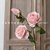 Ramo de rosas de 3 cabezas estilo pintura al óleo, flores artificiales para sala de estar, decoración de bodas, adornos florales para el hogar.