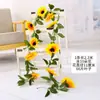 Atacado Transfronteiriço Flores Artificiais de Girassol Flores de Simulação de Plástico Videira Decoração de Jardim de Infância Flores de Girassol de Simulação