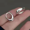 Pendientes de Aro Geométricos de Moda de Venta Caliente Transfronterizos Lisos con Diseño Ovalado Pendientes Versátiles Simples de Brillo Metálico