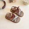 Sandálias para Meninas 2025 Primavera e Verão Novos Sapatos Infantis Pequeno Cheiro Sapatos Infantis Meninas Dinastia Han Solado Macio Sapatos Romanos de Princesa