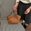 Bolso de Hombro Tejido Bajo el Brazo Alta Apariencia Nuevo 2026 Simple Estilo Coreano Color Sólido Bolso Gran Capacidad Hombro Único