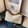Bolsa de palha de verão estilo pastoral para mulheres, nova coleção 2026, bolsa de mão retrô plissada color block, bolsa transversal versátil