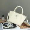 Bolsa Cesta de Legumes Popular deste Ano, Nova Bolsa Feminina de Couro Genuíno, Bolsa Saco de Couro Bovino Natural, Bolsa de Mão Feminina, Bolsa Transversal