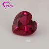 Directo de fábrica redondo Misceláneo corindón rojo piedra desnuda rubí sintético con forma especial 5# rojo superficie de anillo de acero con piedra al por mayor