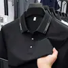 Camiseta masculina de manga curta para o verão com gola de abas, top versátil color block estilo business casual leve, camisa POLO masculina, direto do fabricante