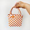 Venta al por mayor del fabricante Cesta tejida de plástico Cesta para verduras Cesta de recuerdo Cesta de mano Bolsa de playa Bolsa de compras Bolsa cuadrada pequeña