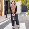 Conjunto de Tres Piezas Elegante y de Moda Otoño e Invierno 2026 para Madres, Top Ajustado a la Cintura para Personas de Mediana Edad y Mayores, Atuendo Versátil que Reduce la Edad